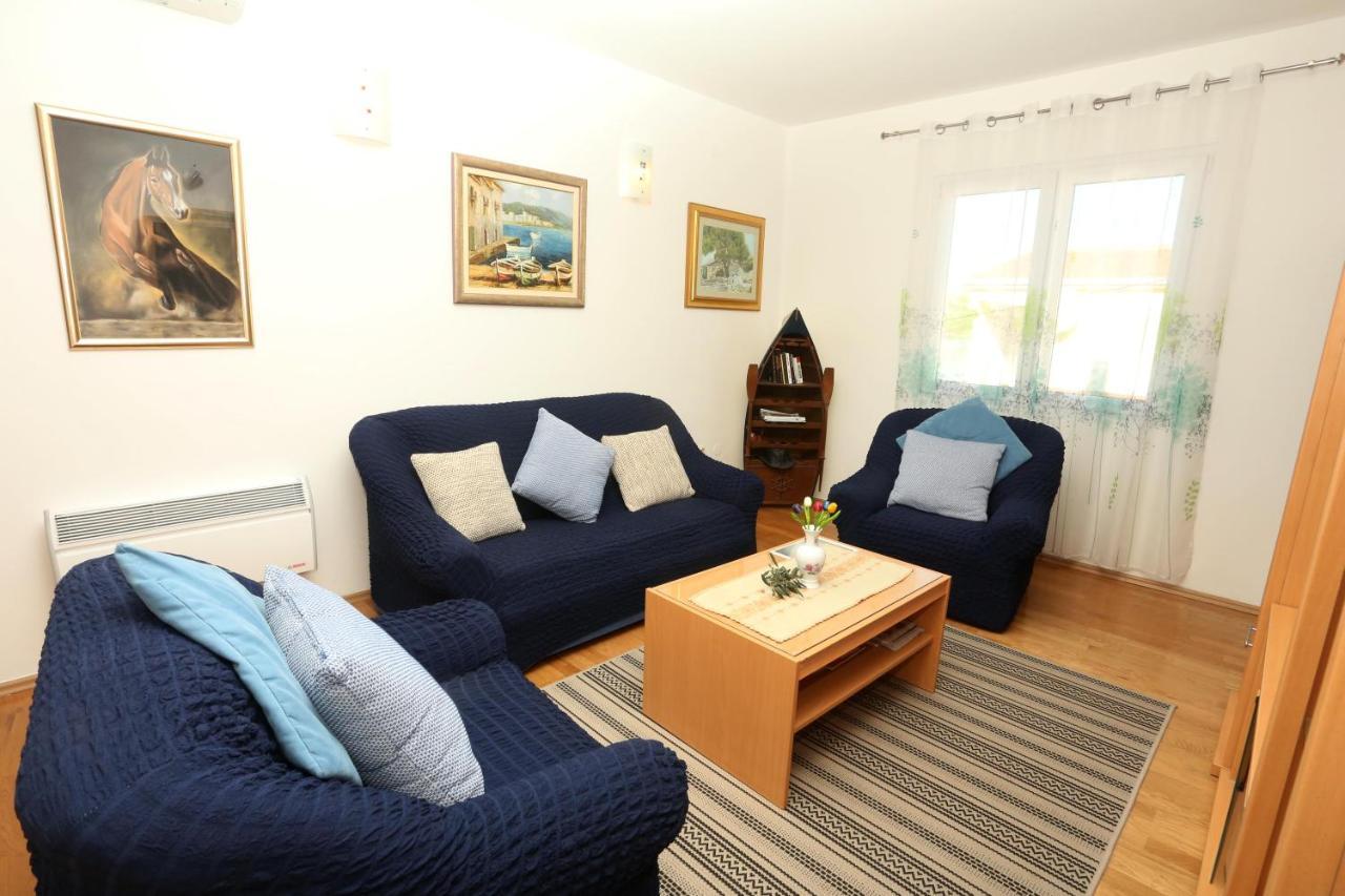 Apartments Sikirica Trogir Eksteriør bilde