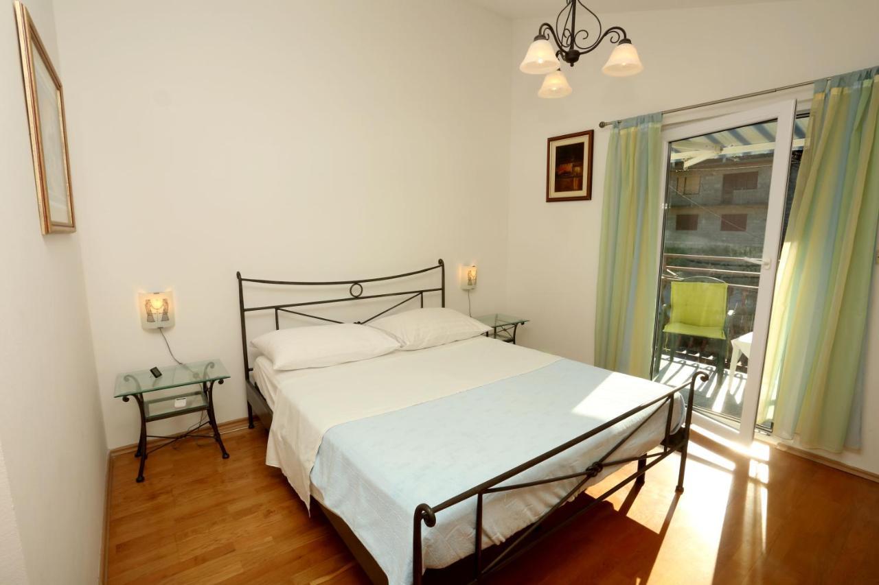 Apartments Sikirica Trogir Eksteriør bilde